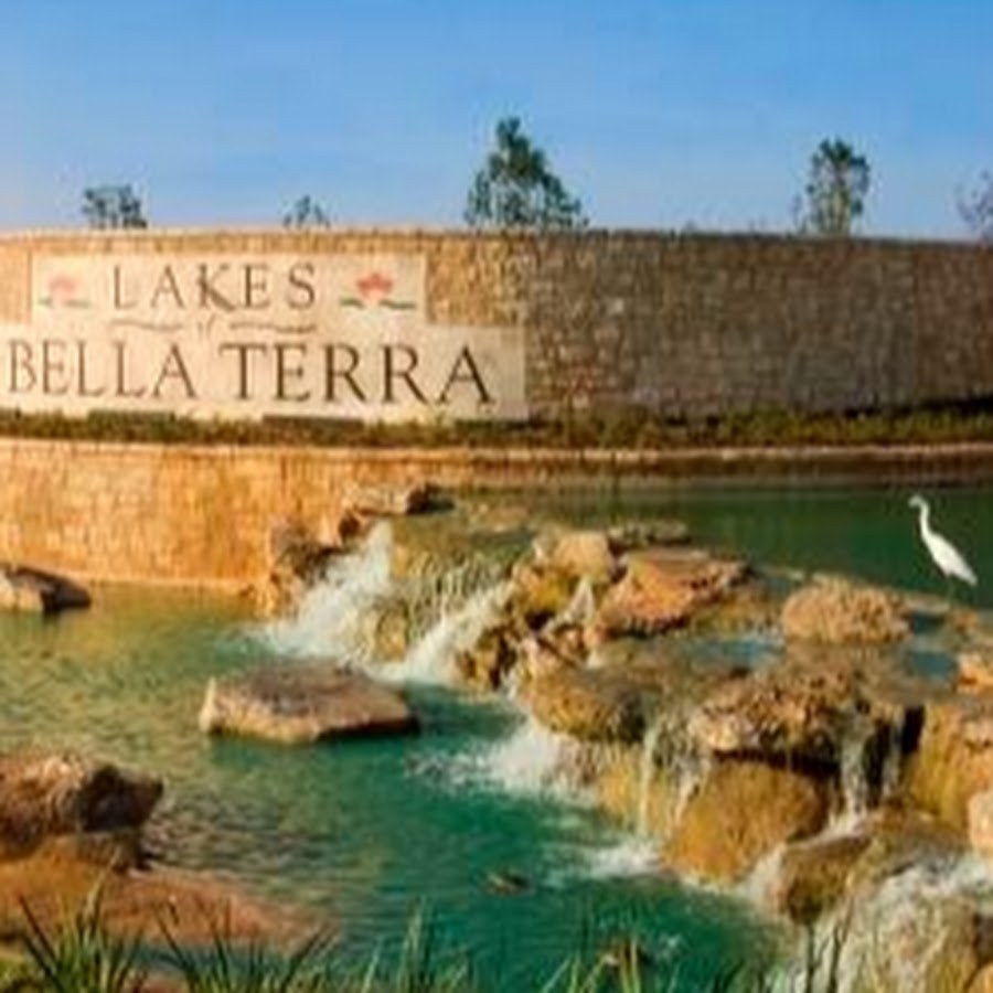 Lakes of Bella Terra YouTube