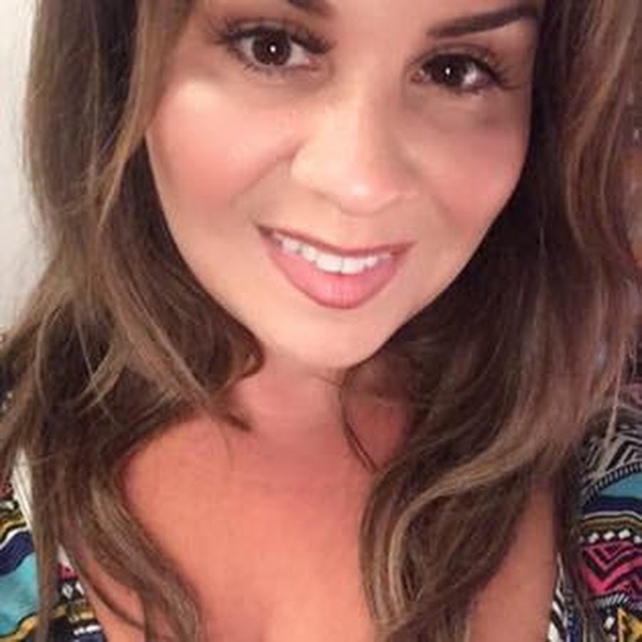 Deanna Bomb Chica DellaCioppa - YouTube