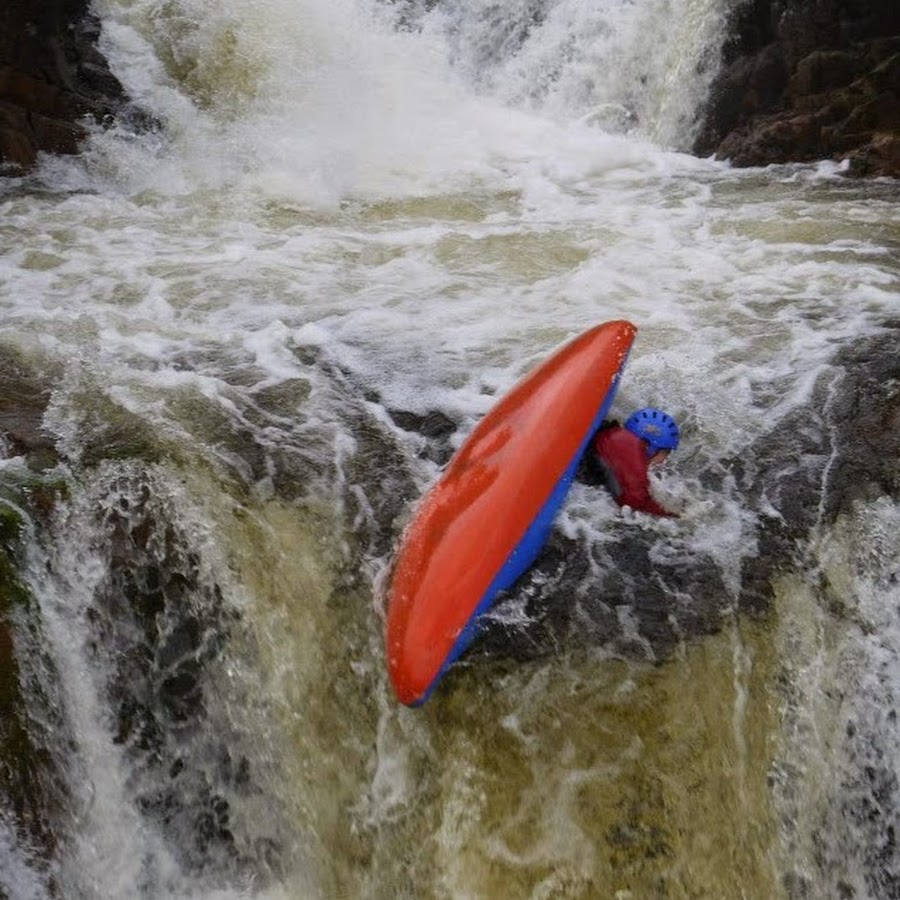 Edinburgh University Canoe Club - YouTube