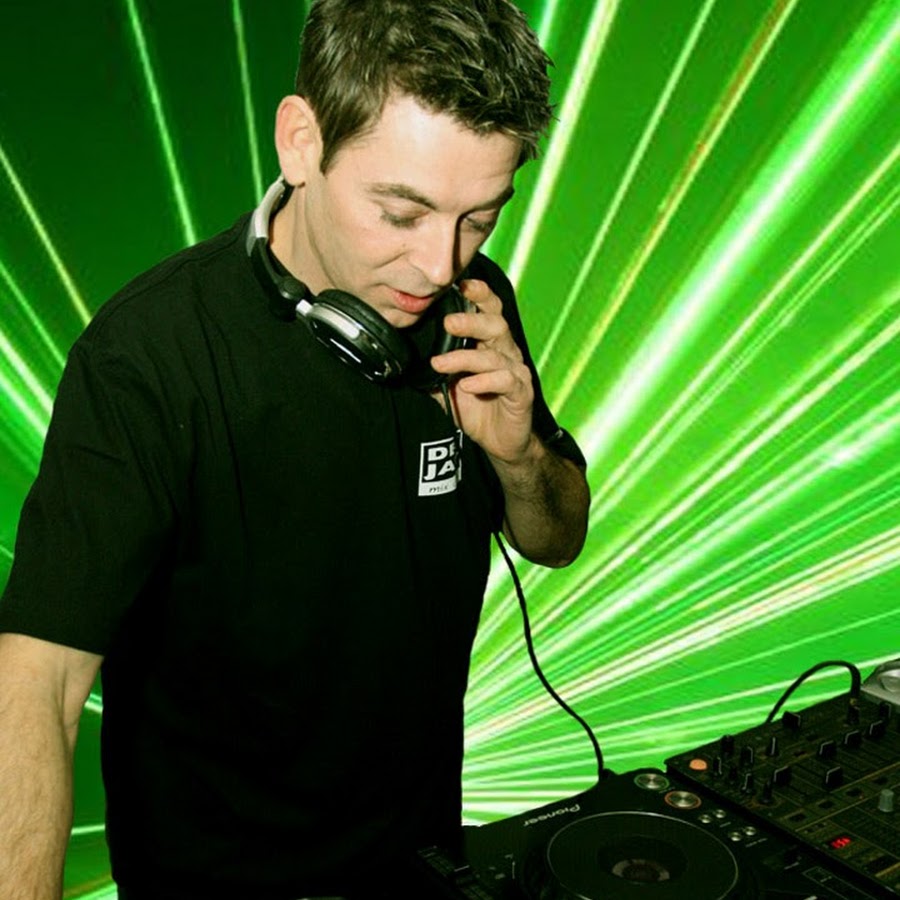 Ven no toma toma dj ikeraus. Ven no toma toma dj ikeraus. R3hab блоггер. Toma toma бутылочка. Ven no toma toma dj ikeraus.