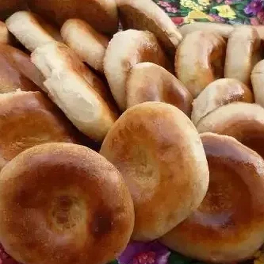 Патыр самаркандский. Патир самаркандский. Нони фатир. Узбекистан патир нан. Нон тандир нон.