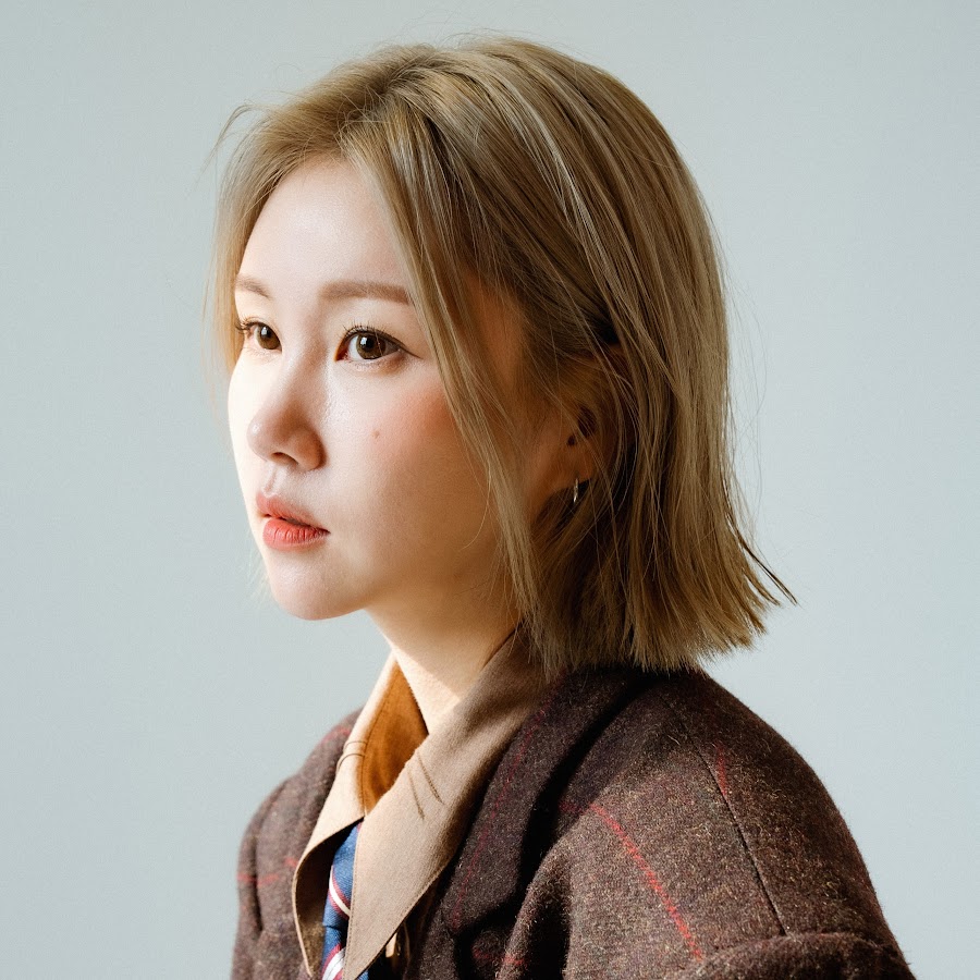 김수영 / Kim Suyoung - YouTube