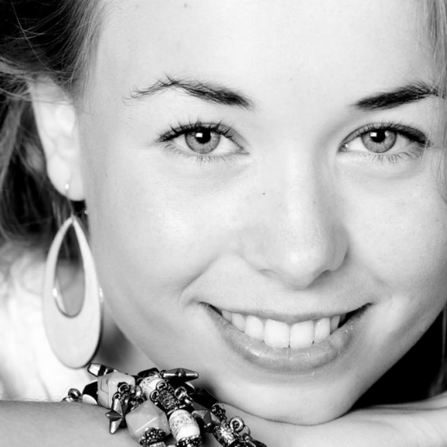 Elle van den Bogaart YouTube