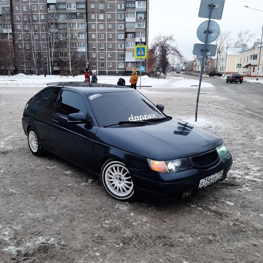 ВАЗ 2112 черная