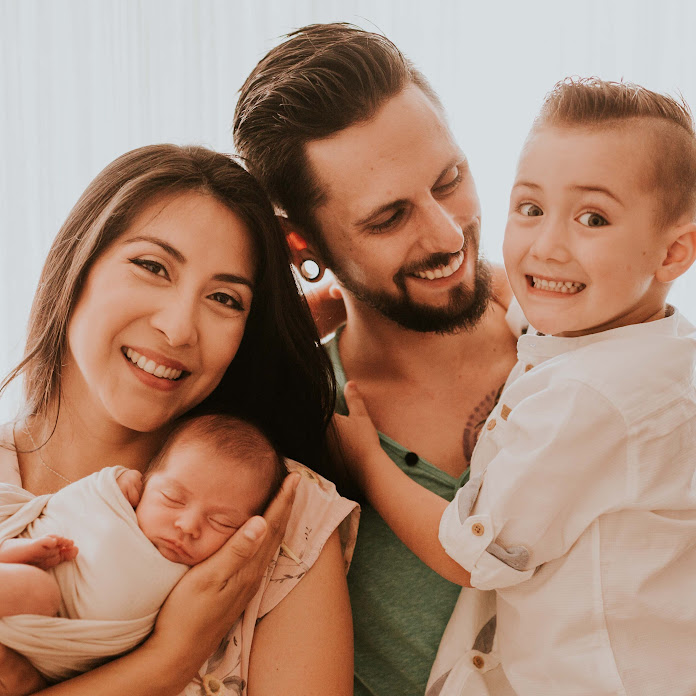 En casa con Pam y Fer Net Worth & Earnings (2026)