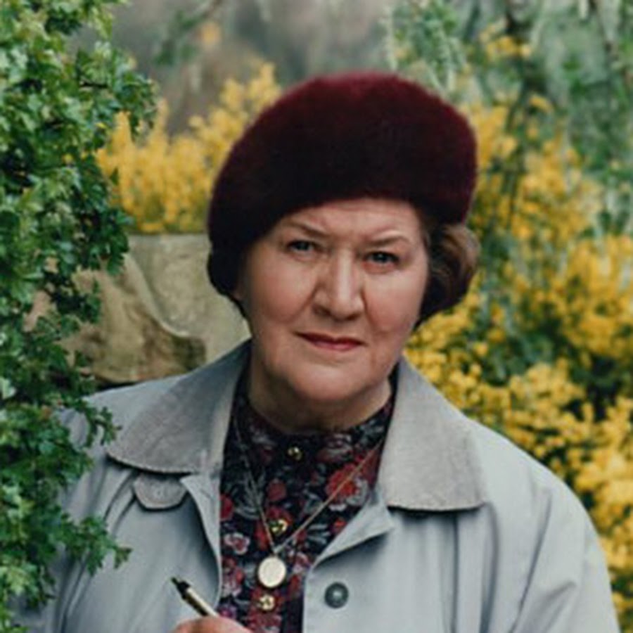 HettyWainthroppTV YouTube