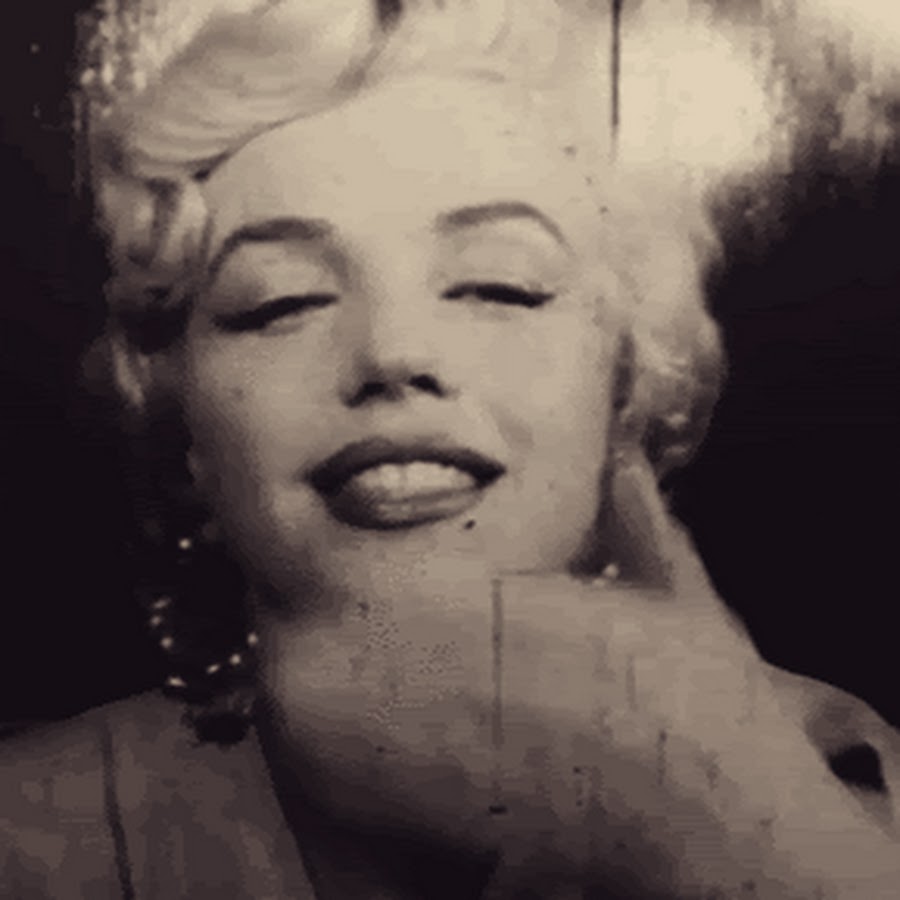 Молодые спермоголички 2 мисси монро гиф. Мэрилин монро годы жизни. Монро жива. Мэрилин монро kiss. Кэролин монро актриса.