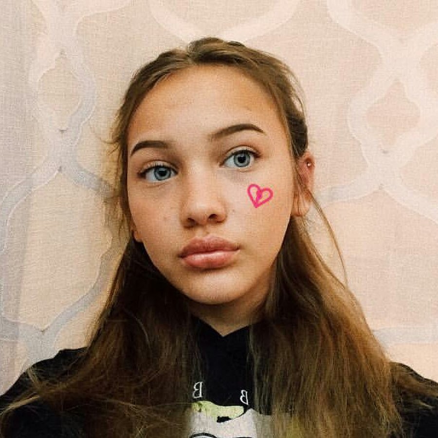 Halia Beamer - YouTube