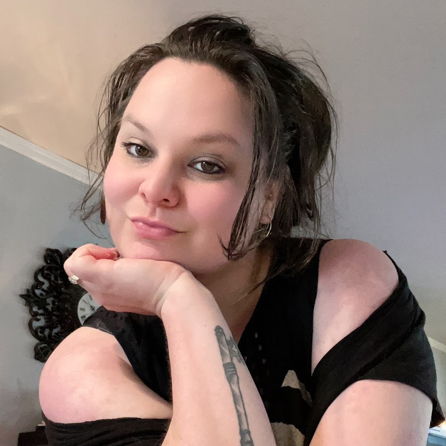 Shanon Saunders - YouTube