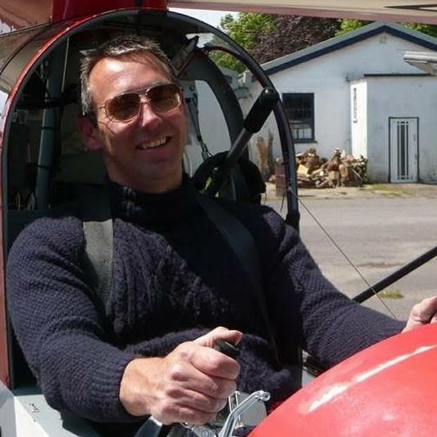 R1FREESTYLE - YouTube