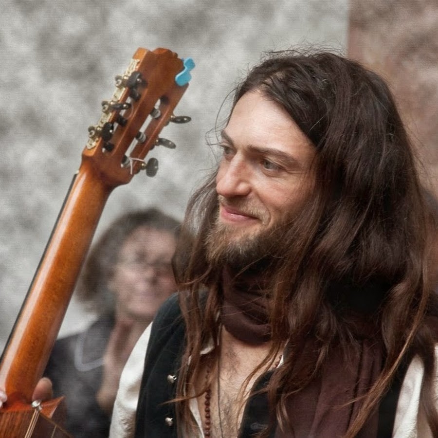 The Song Of The Butterfly Estas Tonne
