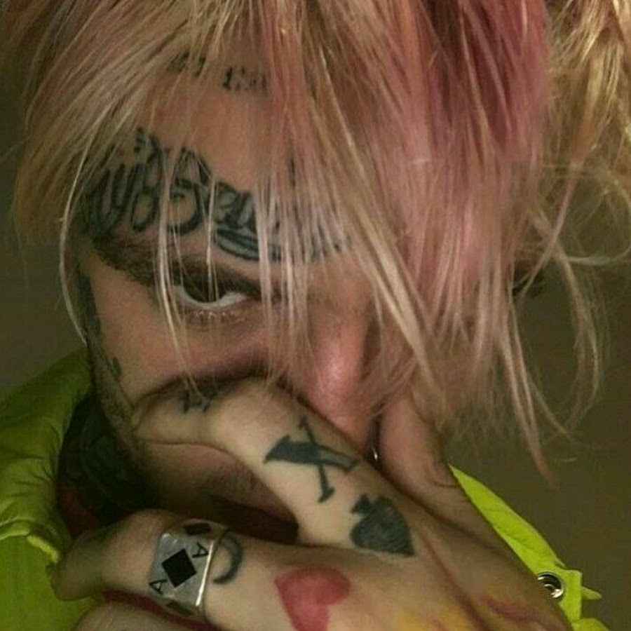 Лил пип с розовыми волосами. Лил пип с розовыми волосами короткими. Лил пип розовый. Лил пип с черными волосами. Лил пип прическа сплит.