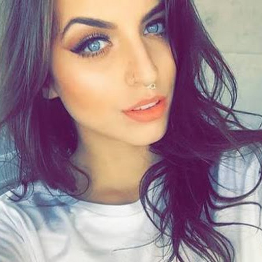 Girl Doge :3 - YouTube