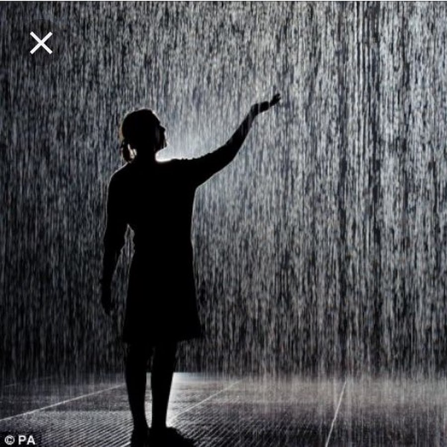 Дождь снаружи идет и внутри. Does it raining now. It's raining. A lot of rain. It rains now почему.