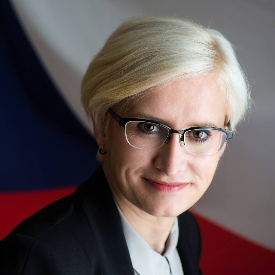 Karla Šlechtová - YouTube
