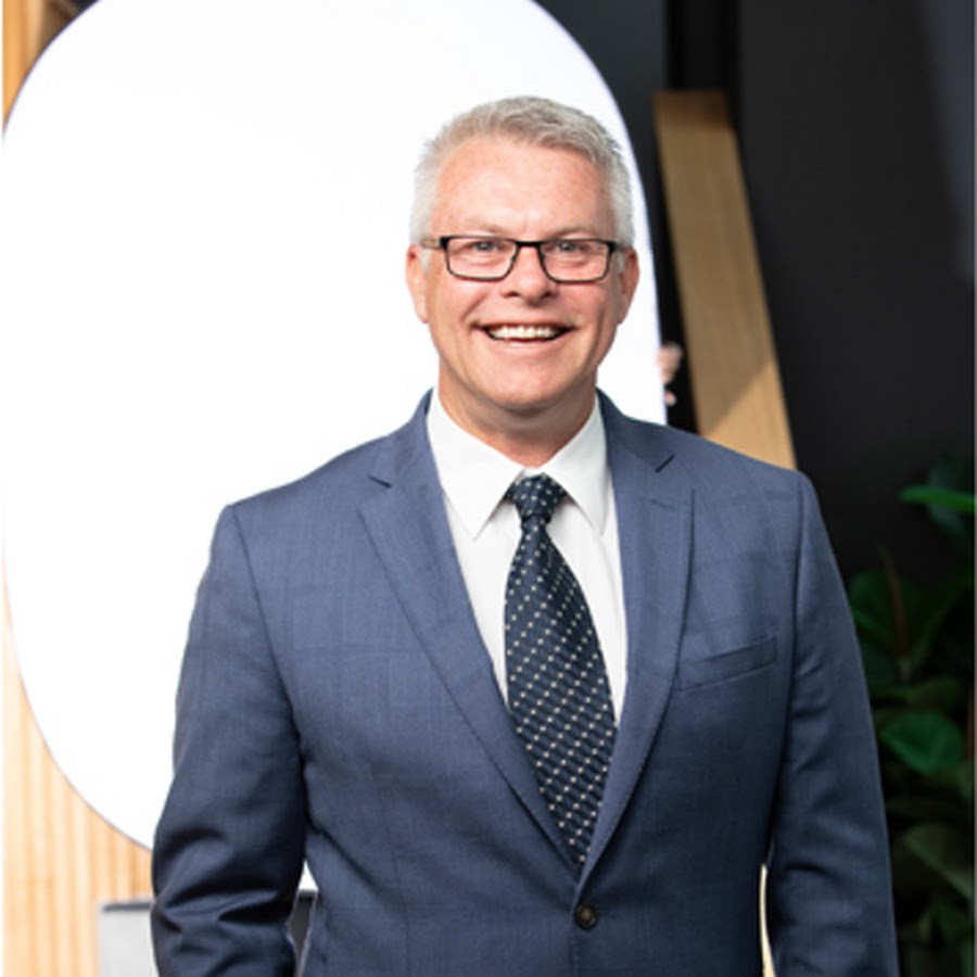 Darren Jansen - YouTube