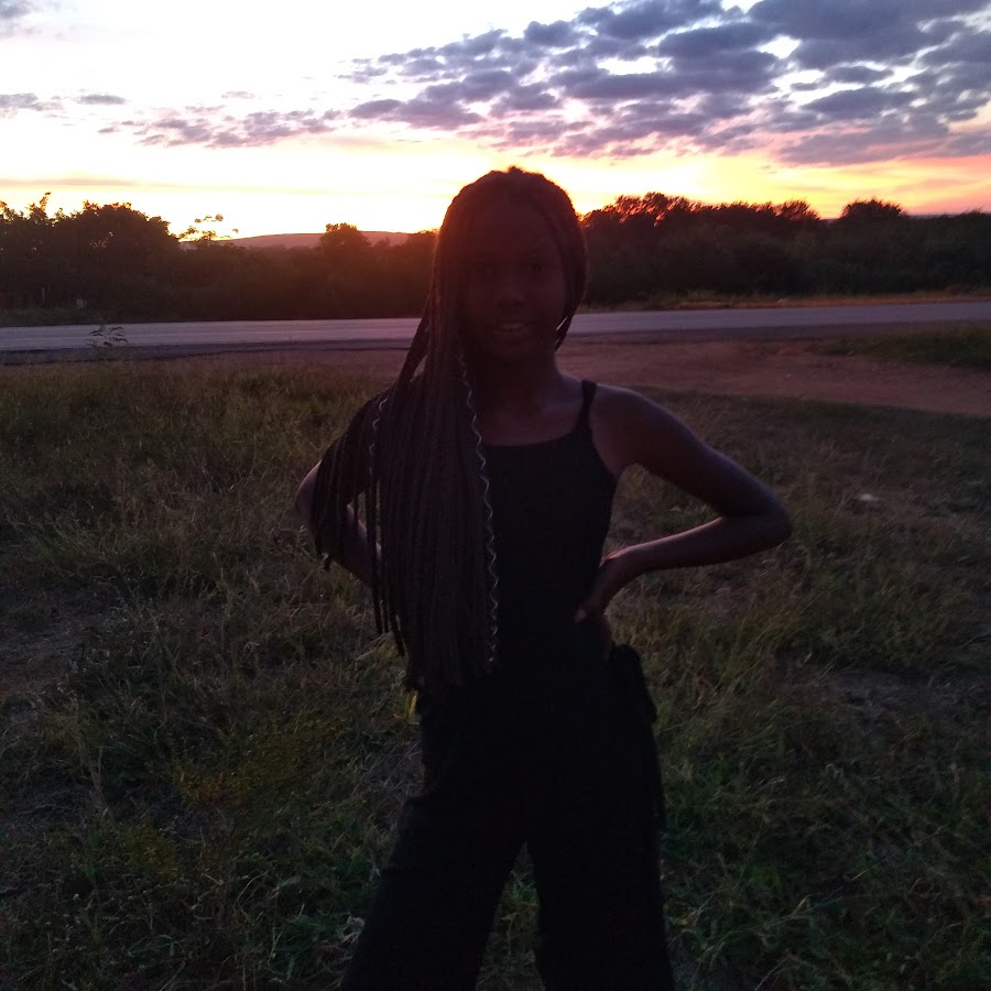 ver detalhes do canal kemilly sofia