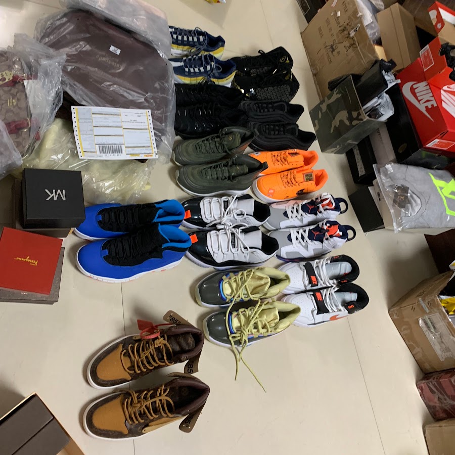 nike factory china - YouTube