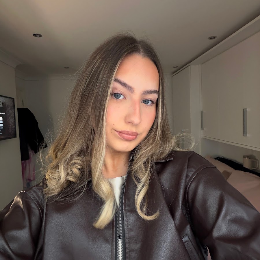 alinamollie xx - YouTube