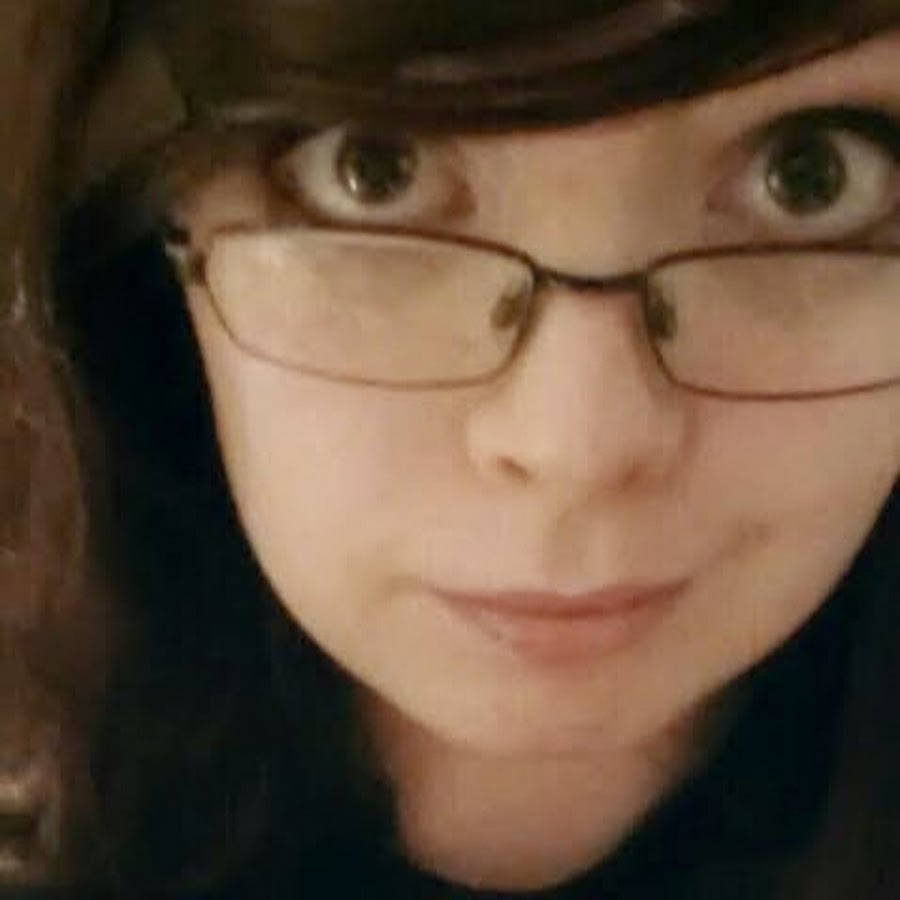 Chloe Kirwan - YouTube