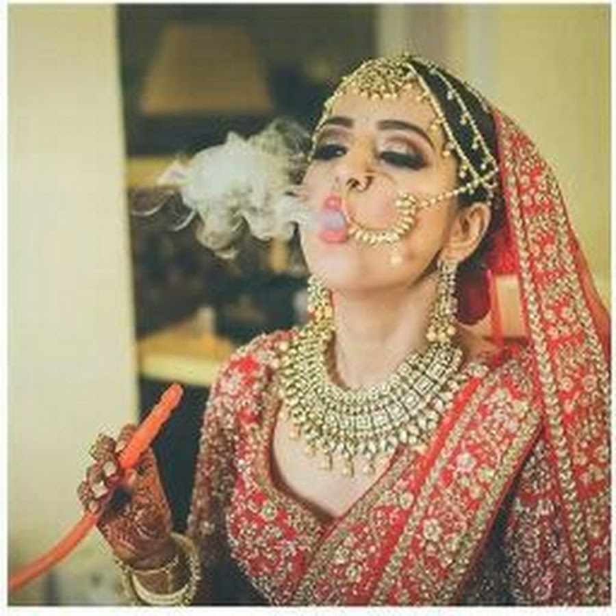 Desi girl Smoking hookah jan YouTube