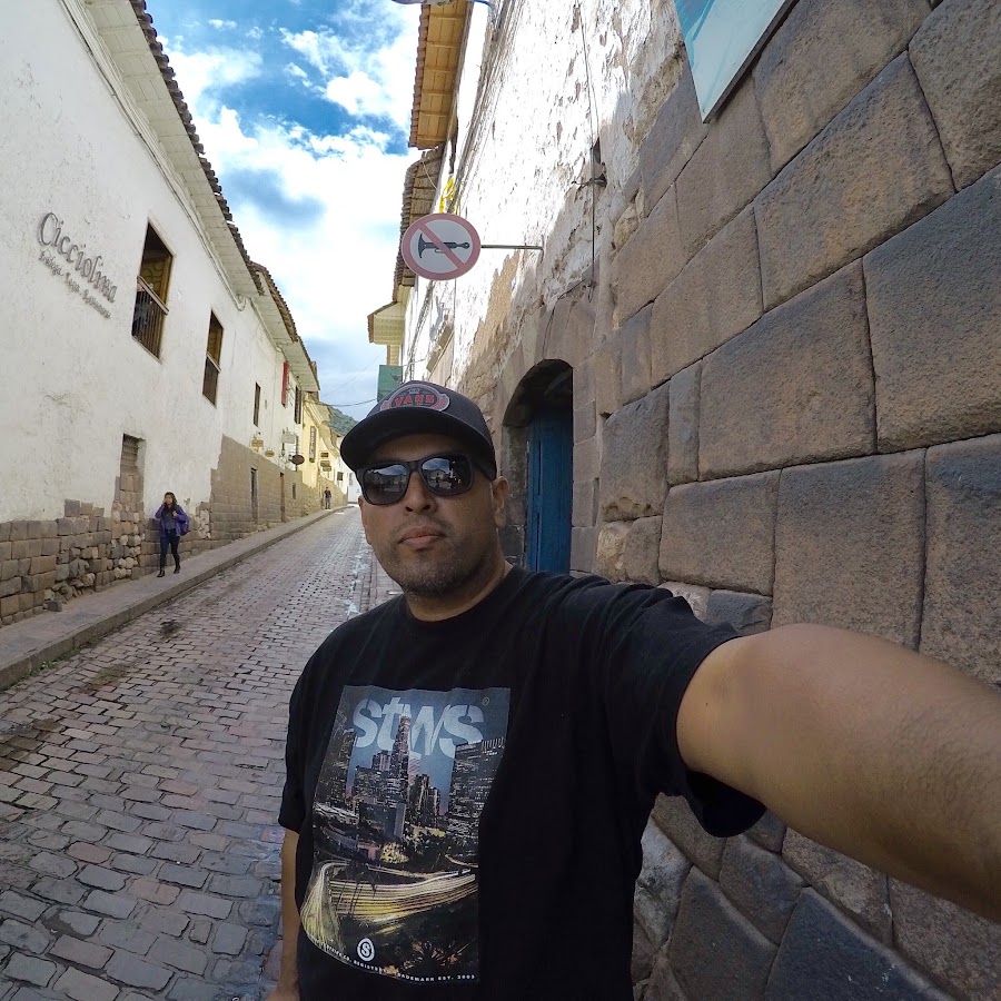 Retro Finds Worldwide - YouTube