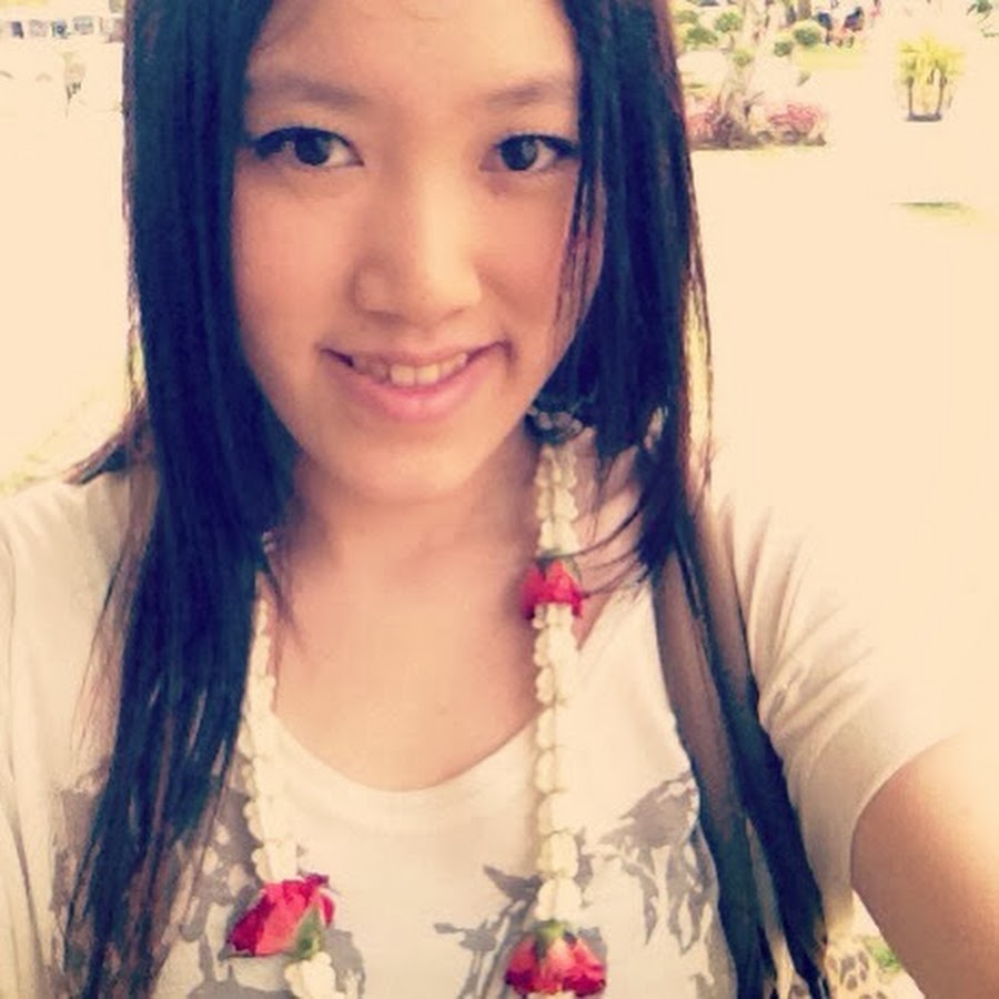 Felicia Chong 