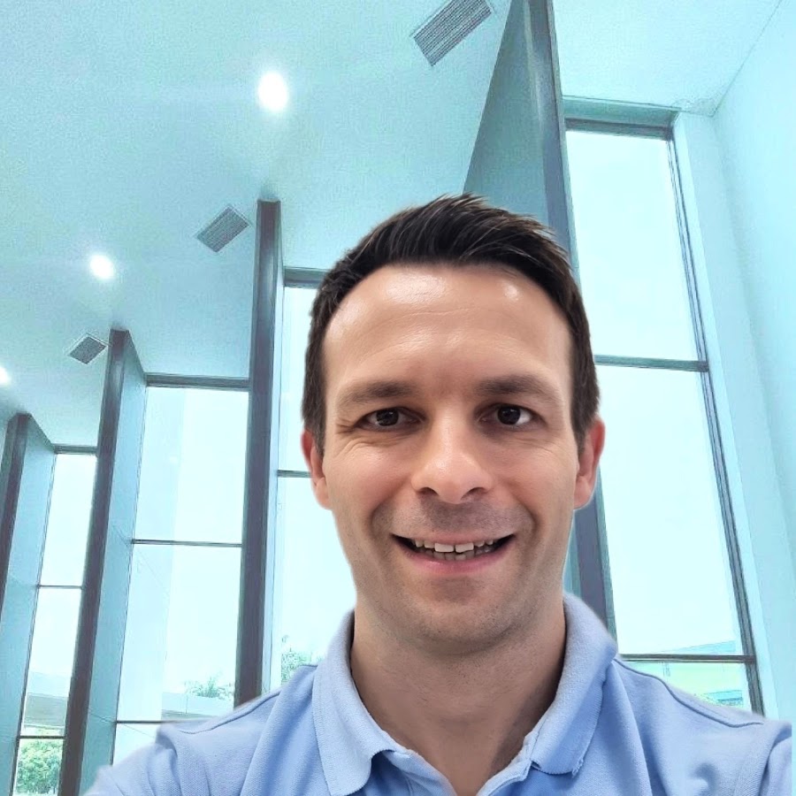 William Robyn - YouTube - 900 x 900 jpeg 121kB