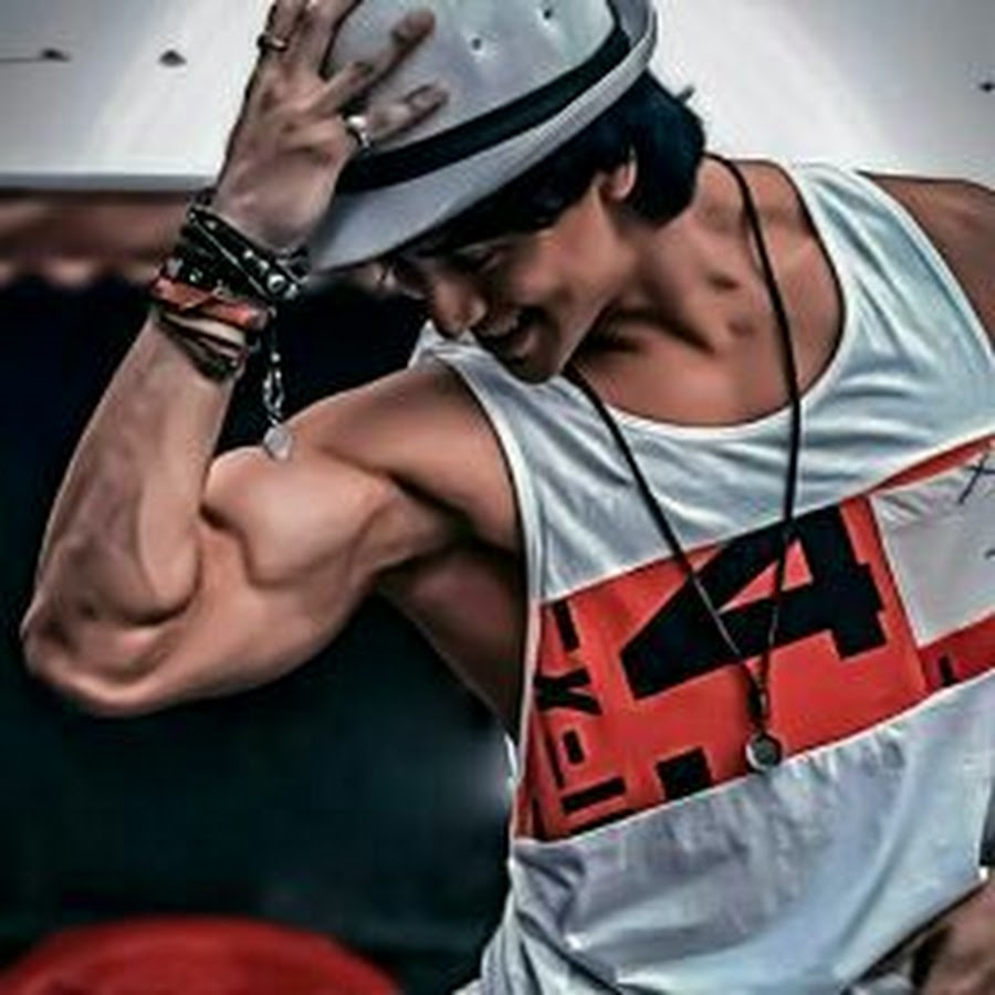 Tiger Shroff Lover محبي تايغر شروف - YouTube