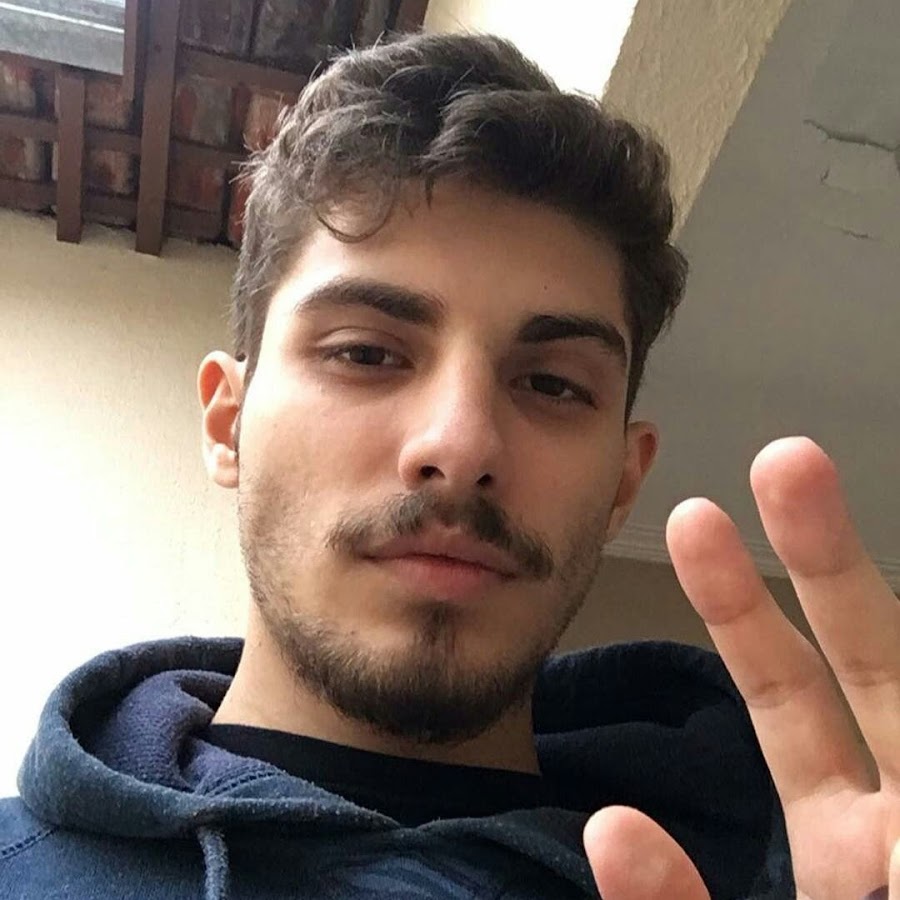 Fotos de homens bonitos morenos