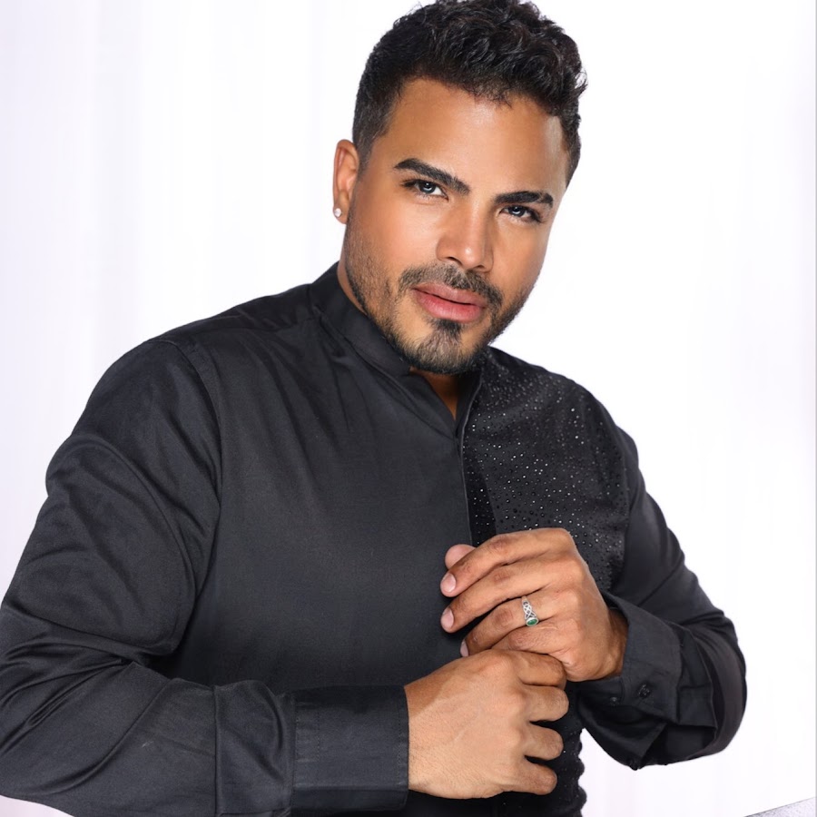 Axel Thomas - YouTube