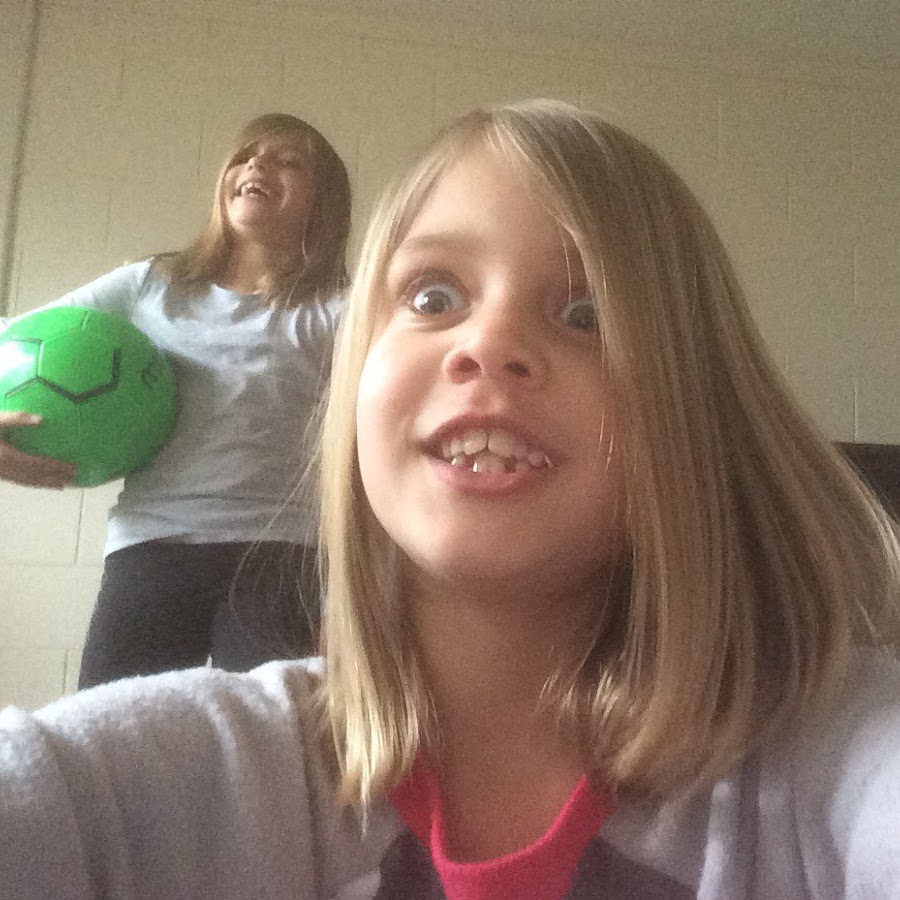 Hannah and Hailey Jacobs - YouTube