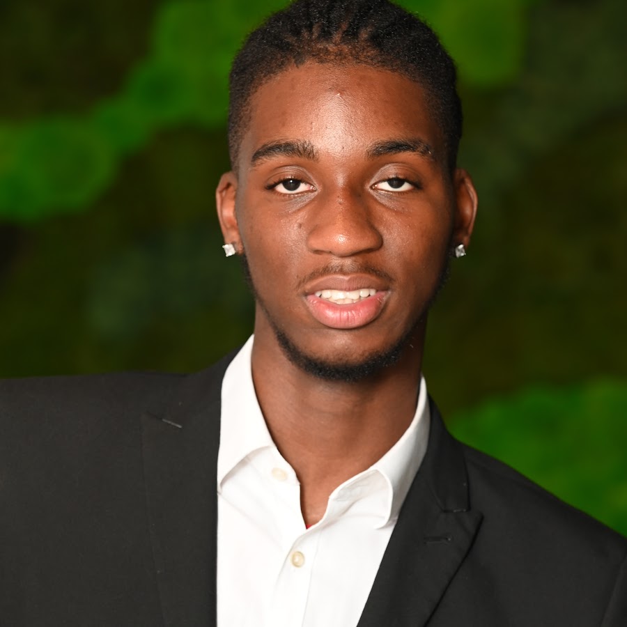 буквица а красивая. буквы в виде цветов. собственный буква.