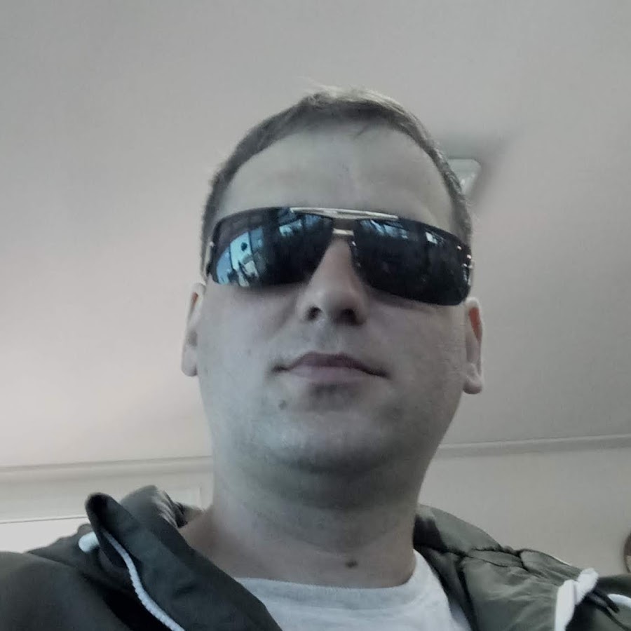 Боровик ютуб. Дмитрия комаров под грибами. Юра боровиков. Боровик ютуб. Боровик ютуб.