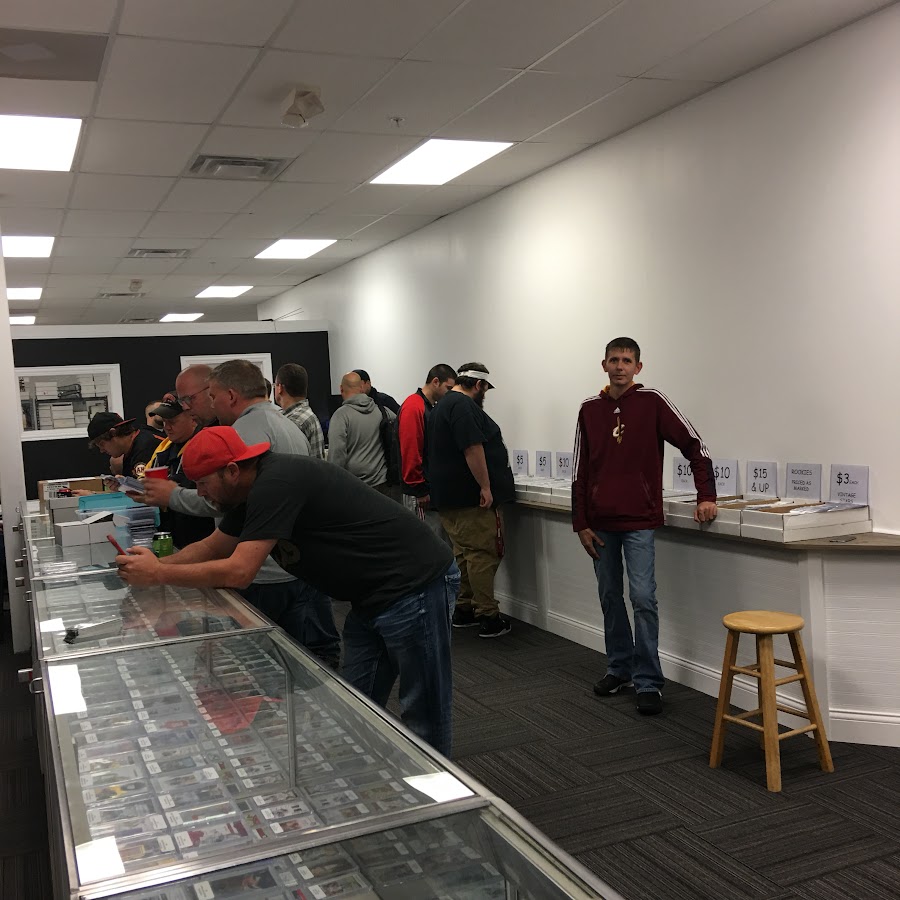 Neuhart Cards & Sports Collectibles - YouTube