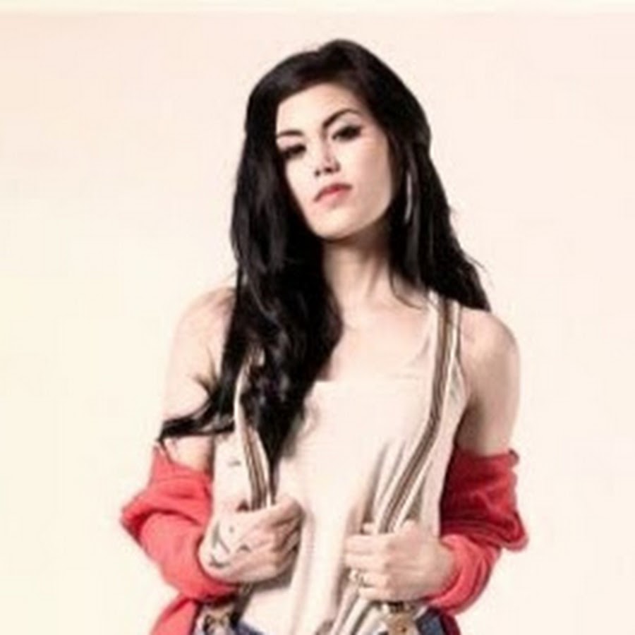 Sarah Burgess YouTube