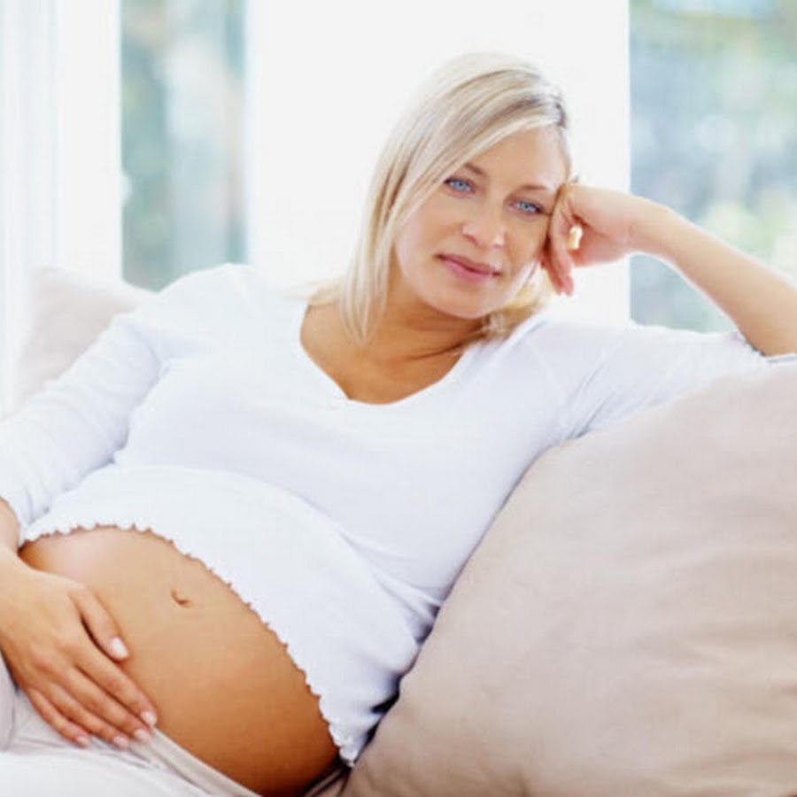 С какого года женщина считается старородящей. Средний возраст в беларуси. Старородящая женщина поздравить. Средний возраст рождения первого. Старородящая с какого возраста.