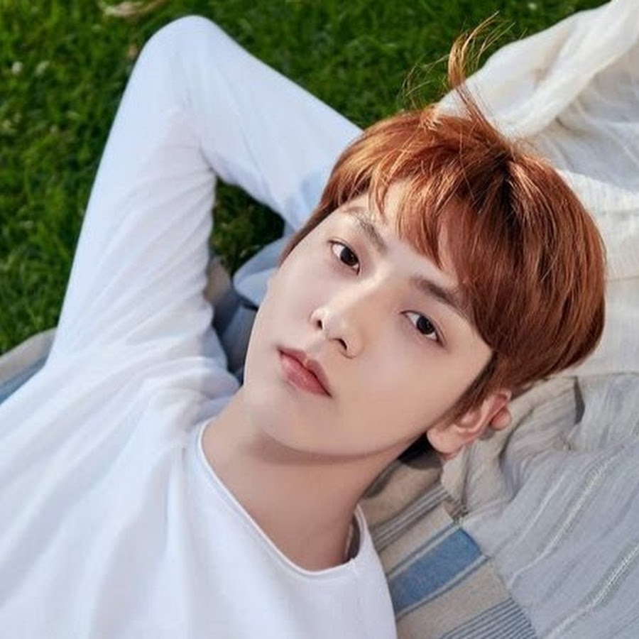 чхве енджун. лидер тхт. субин и бомгю. тхт 2021 группа. енджун тхт.