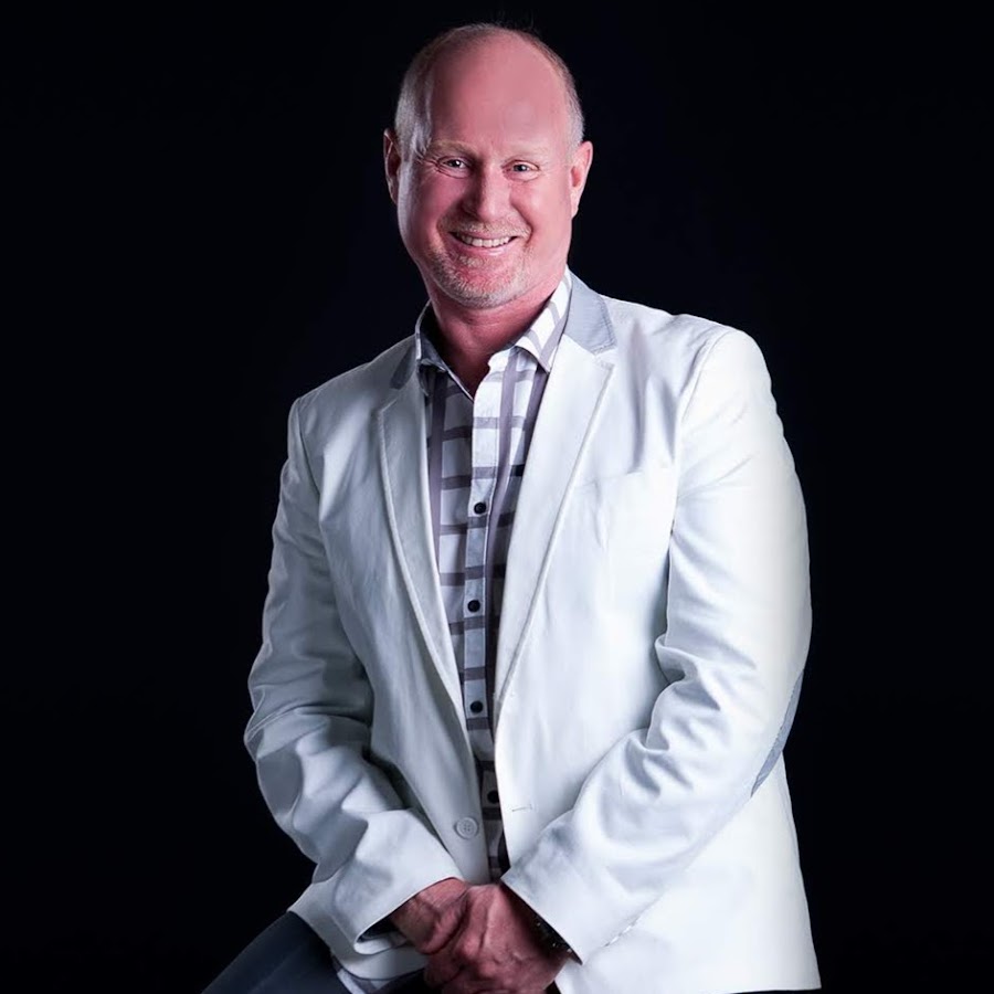 Dr Stephen Smith - YouTube