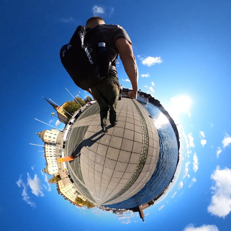 Frire Truck - YouTube