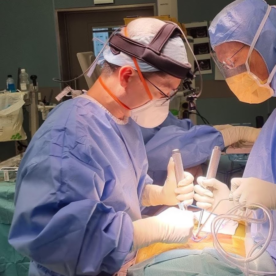 Dr Tony Setiobudi - Mount Elizabeth Hospital - YouTube