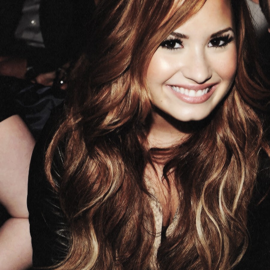 Debby ryan and demi lovato - 🧡 Debby Ryan - Twitter Pics Collection-08 Go....