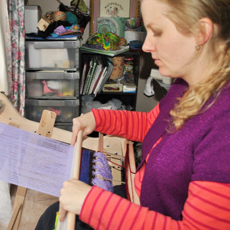 Kelly Casanova Weaving Lessons - YouTube
