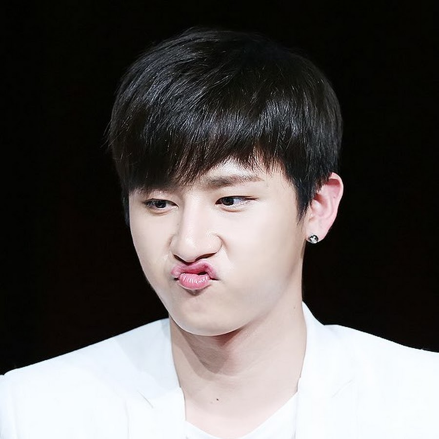 MONSTAX IM - YouTube