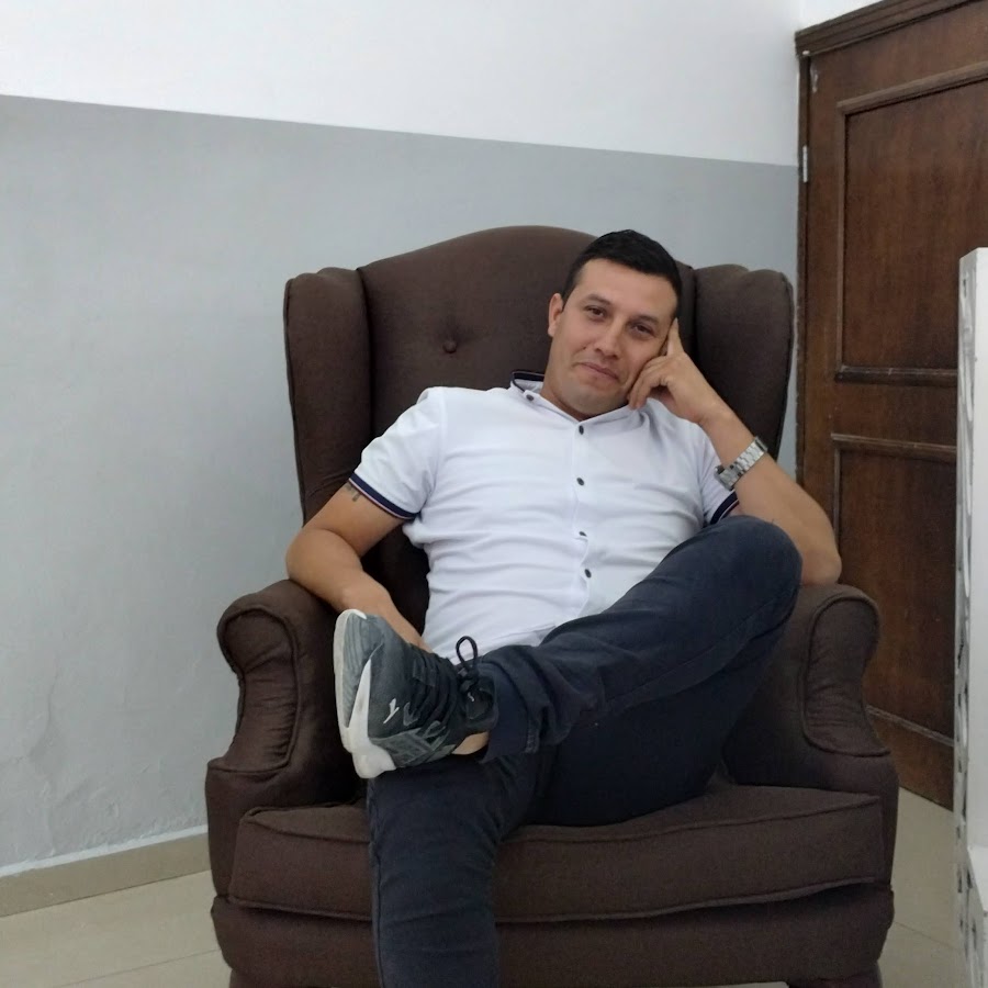 alberto quiroz YouTube