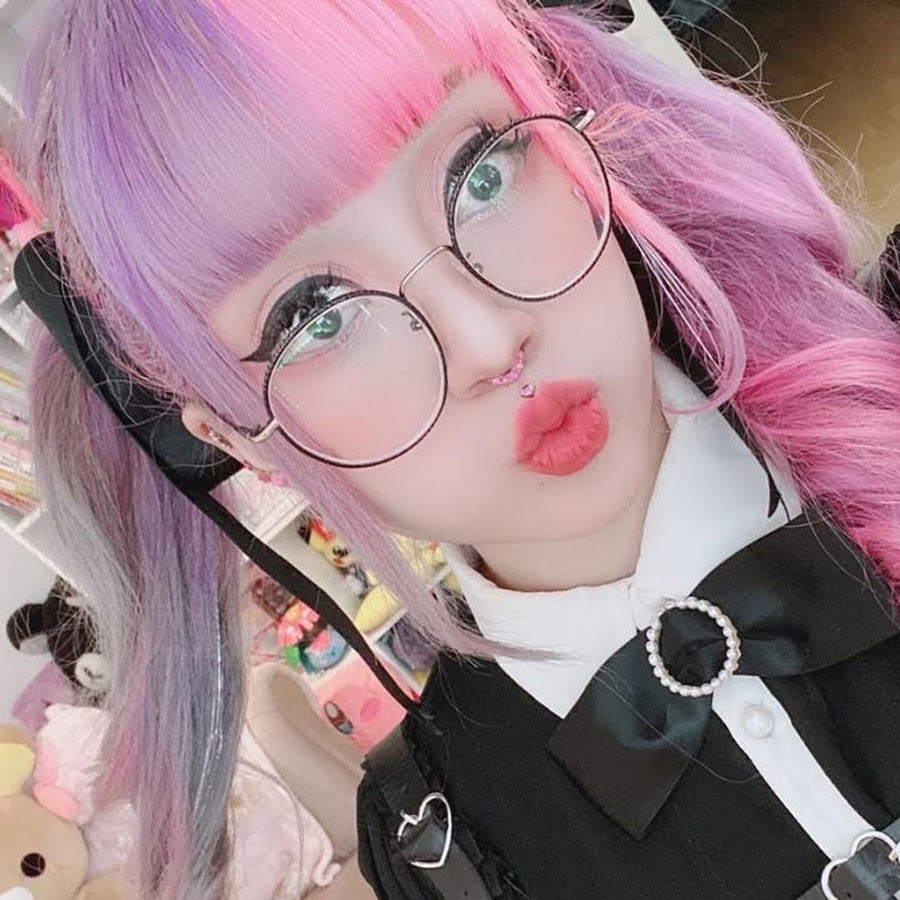 Laura Anunnaki YouTube