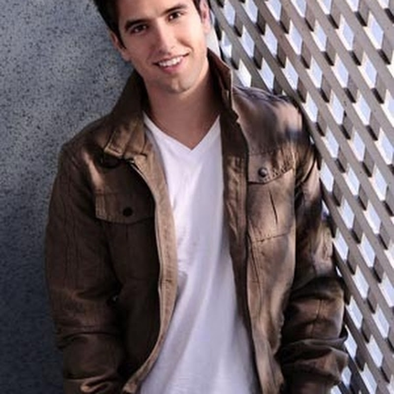 logan henderson title=