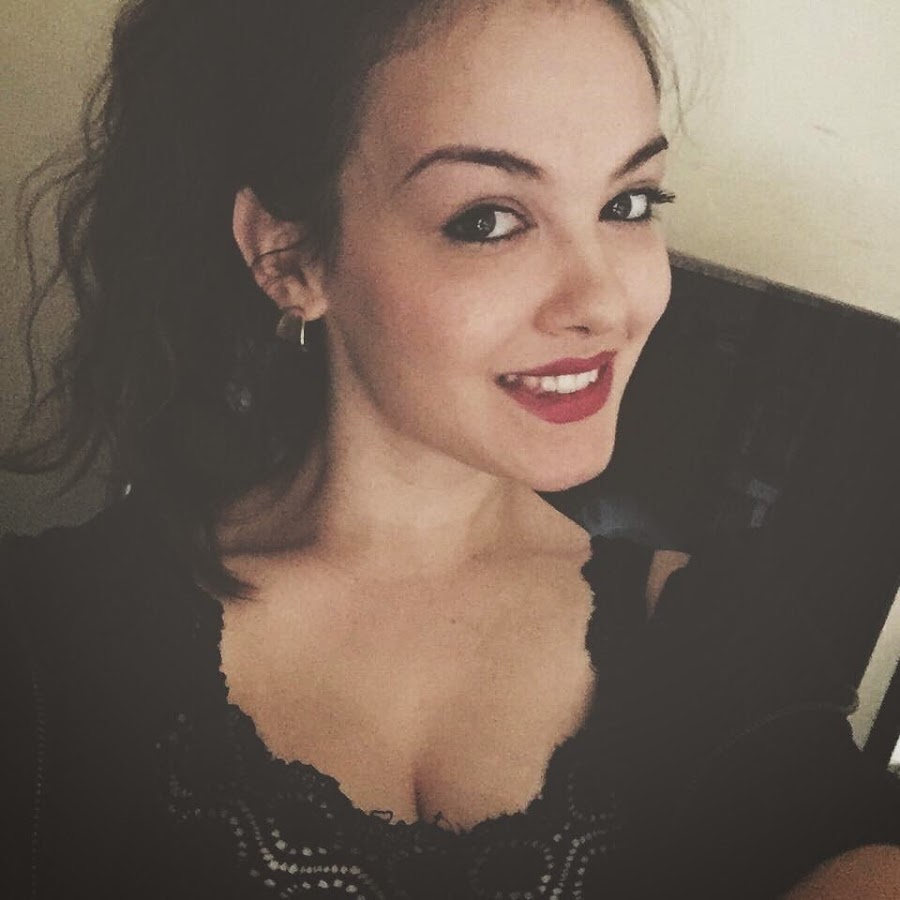 Crystal Plays Skyrim - YouTube