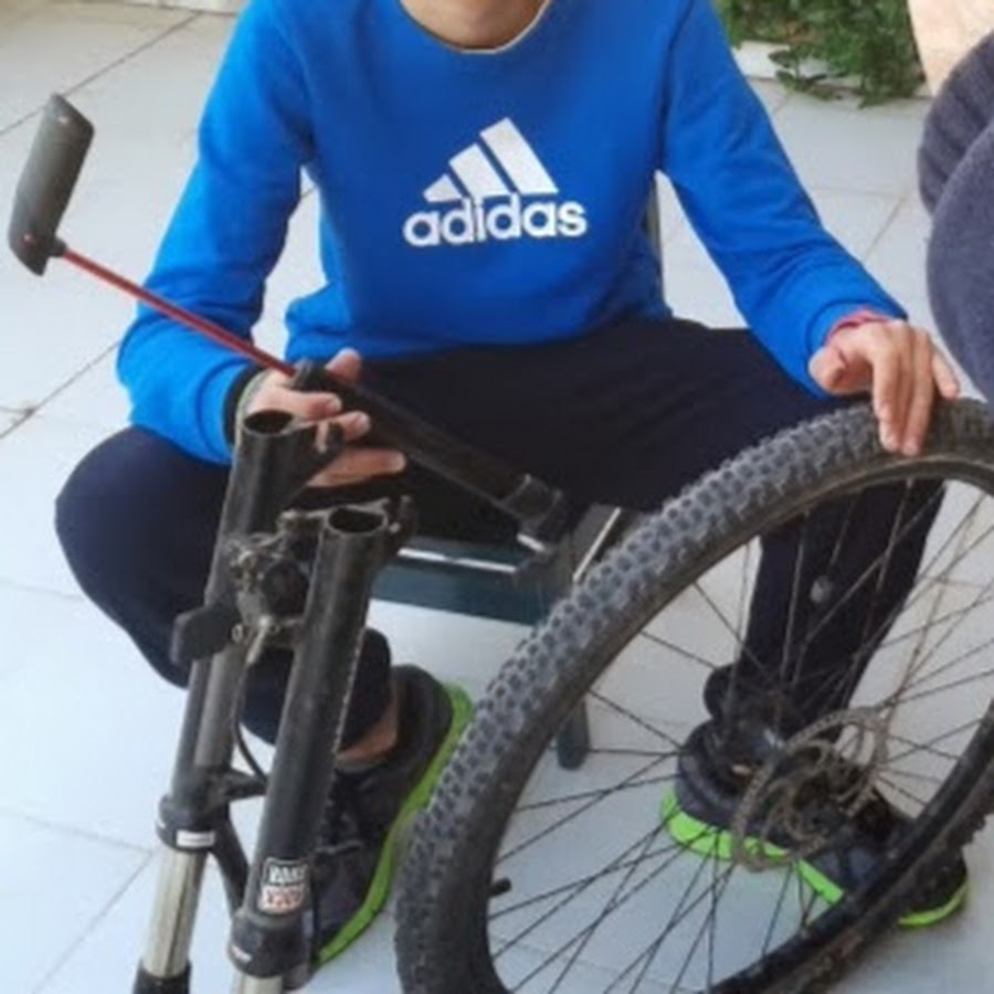 bicicletta con 6 lettere tan