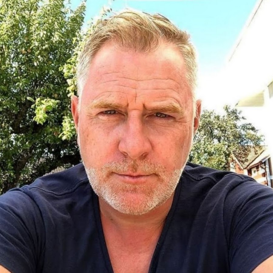 Мужчина 62 года рождения. Дональд грей